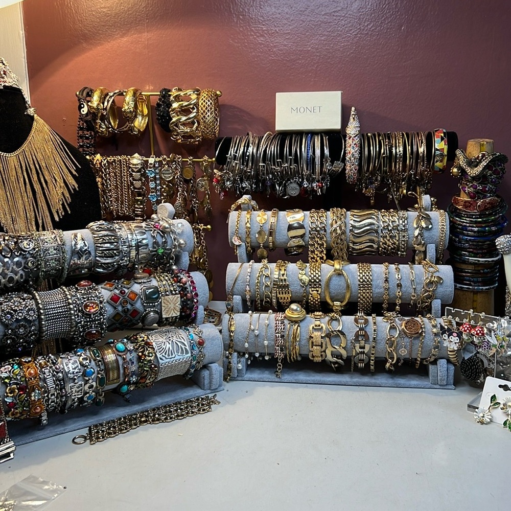 For live show 7/21/24 come shop with me! Great jewelry!